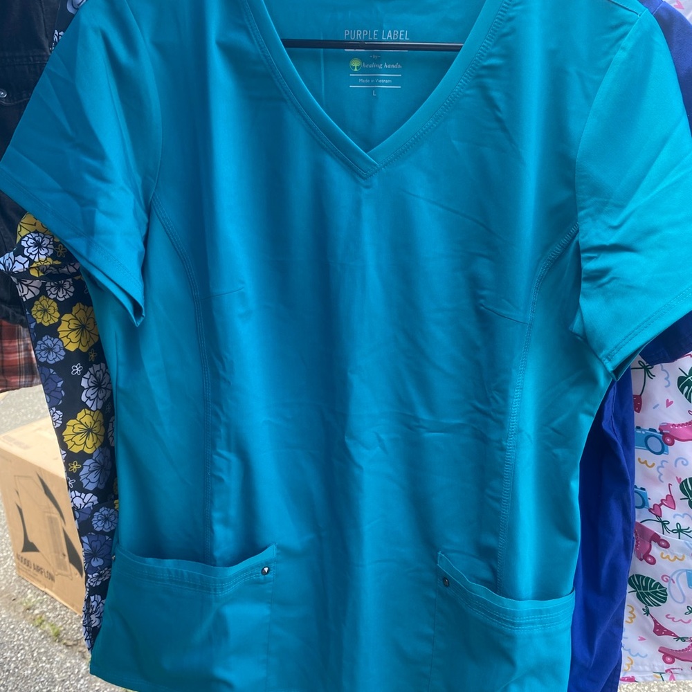 Healing Hands Teal V-Neck Scrub Top